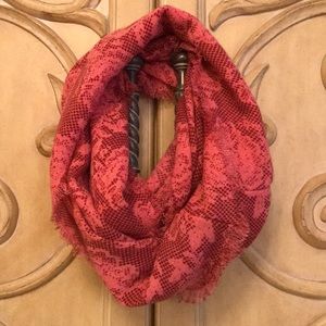 American Eagle Infinity Scarf